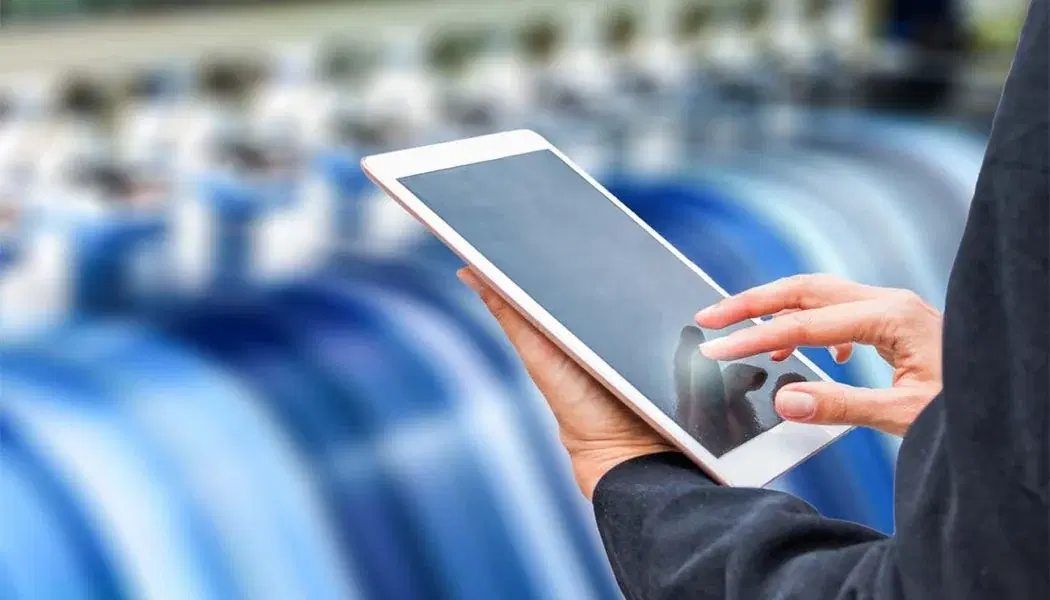 Instalaciones modernas de Finch Pack